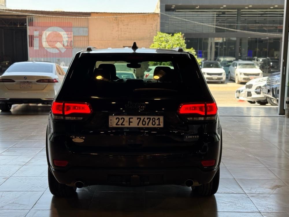 جیپ گراند شیرۆکی